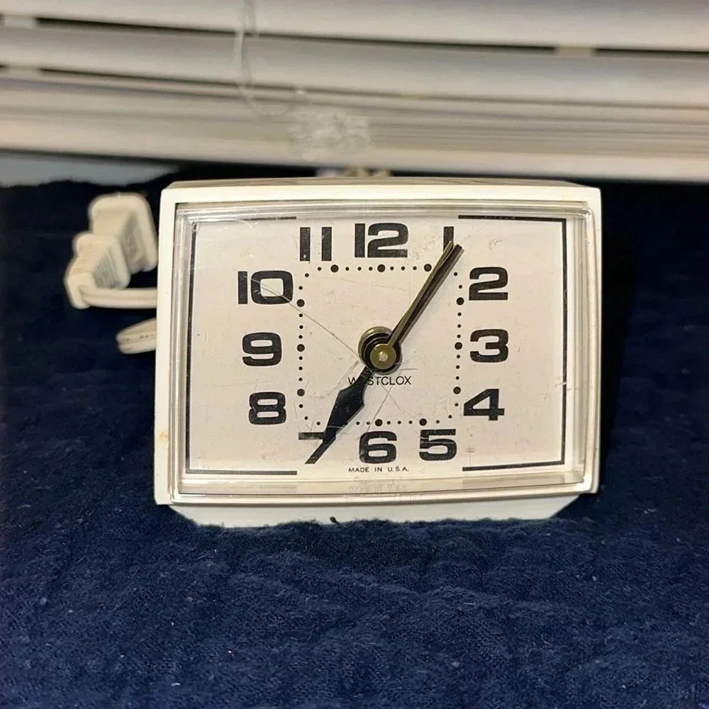 Vintage White Westclox Dialite Alarm Clock Model 22090-22540 Made in USA